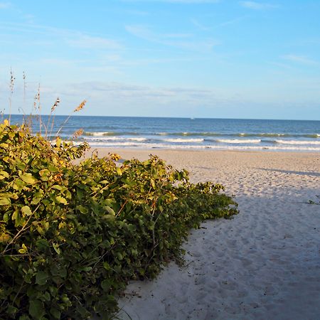 Courtyard By Marriott Cocoa Beach Cape Canaveral Extérieur photo