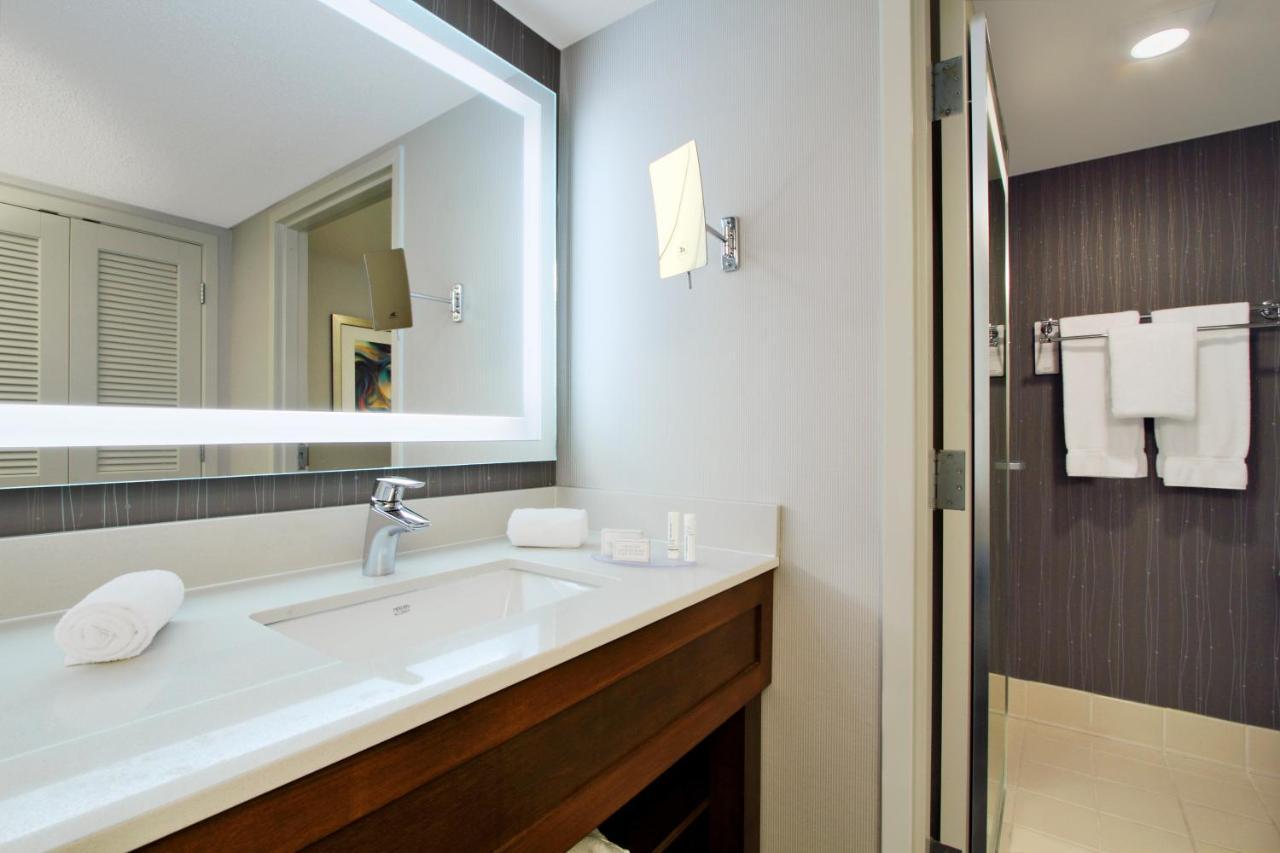 Courtyard By Marriott Cocoa Beach Cape Canaveral Extérieur photo